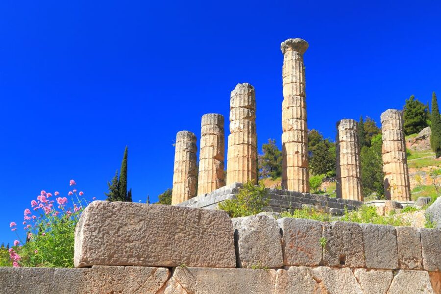 3-Day Ancient Greek Archaeological Sites Tour from Athens - Guides, Buses, and the Pace of the Trip