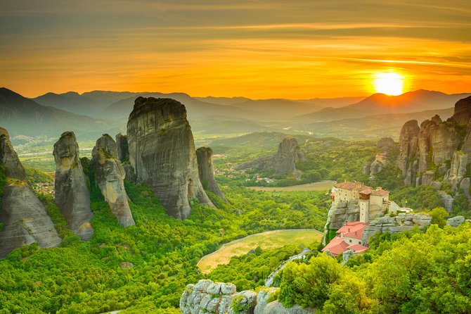 3-Day Trip to Delphi and Meteora from Athens - Hotels, dinners, and what the price really buys