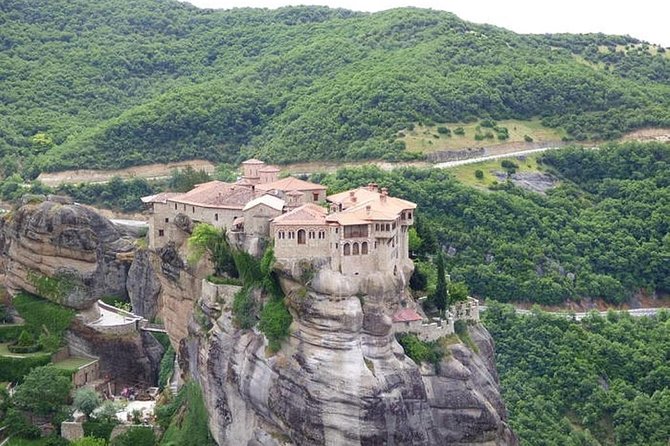 4-Day Classical Greece Tour: Epidaurus, Mycenae, Olympia, Delphi, Meteora - Day four: Meteora and Thermopylae