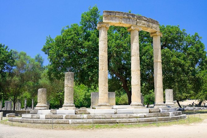 4-Day Greece Highlights Tour: Epidaurus, Mycenae, Olympia, Delphi and Meteora - Day 4: Meteora monasteries and Thermopylae
