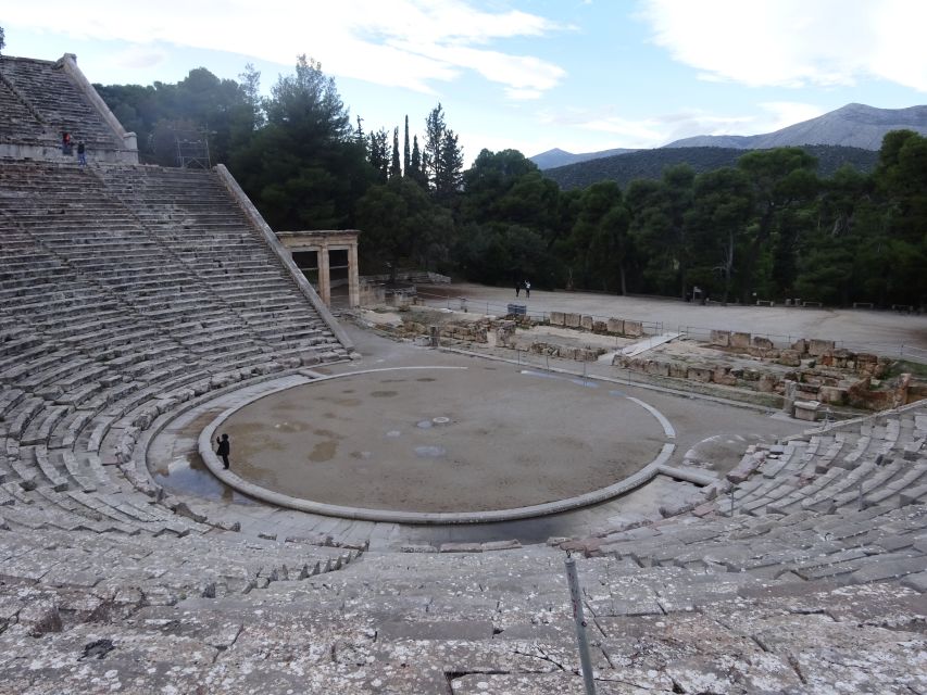4-Day Tour of Mycenae, Epidaurus, Olympia, Delphi & Meteora - Hotels, meals, and what $747 buys you