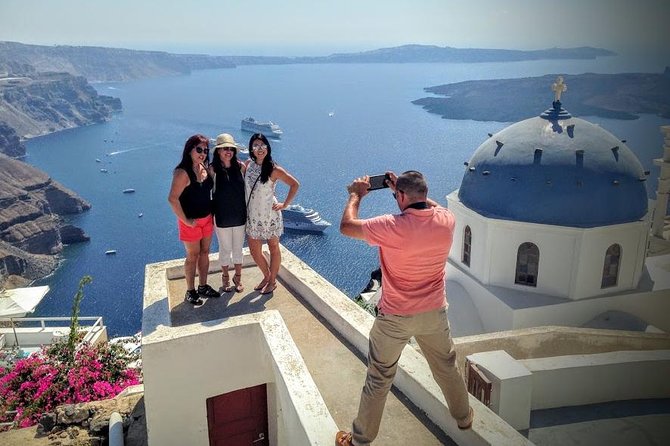 6-Hour Private Best of Santorini Experience - Oia: Famous, Photogenic, and Often Crowded