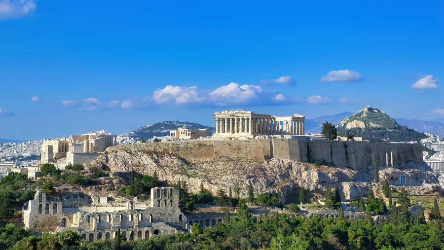 Acropolis: 3D representations & audiovisual self-guided tour - Reaching the Acropolis from the red metro line