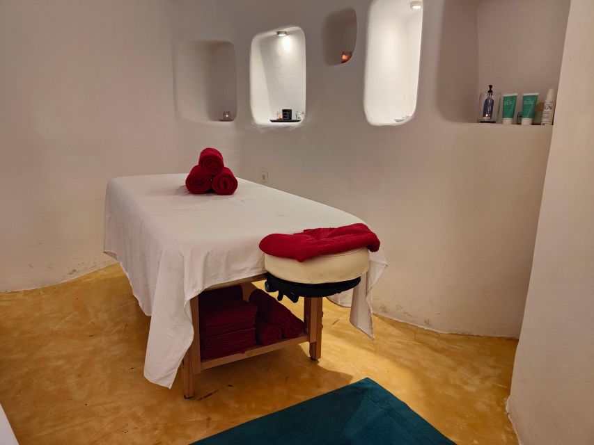 Akrotiri: Aromatherapy Couples Massage - Why the private couple’s suite matters