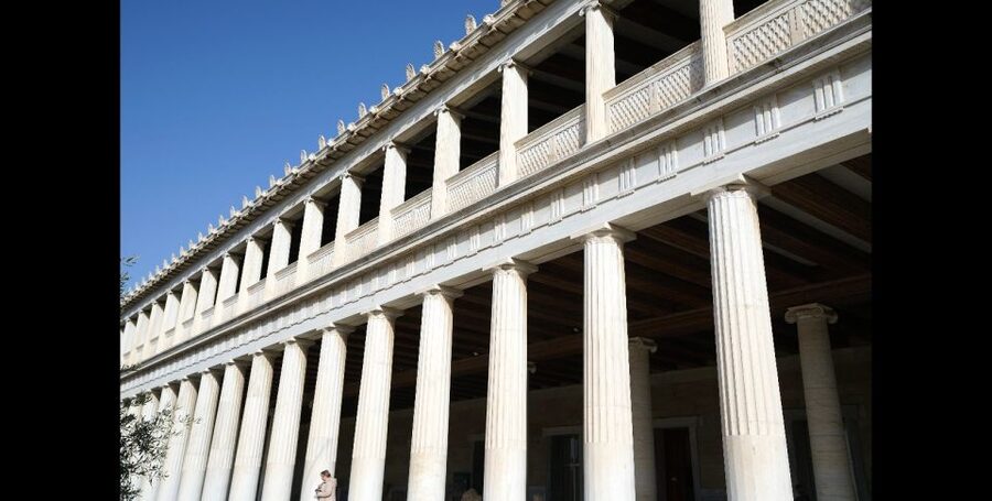 Ancient Agora: Audiovisual self-guided tour with 3D models - Practical ways to use it well