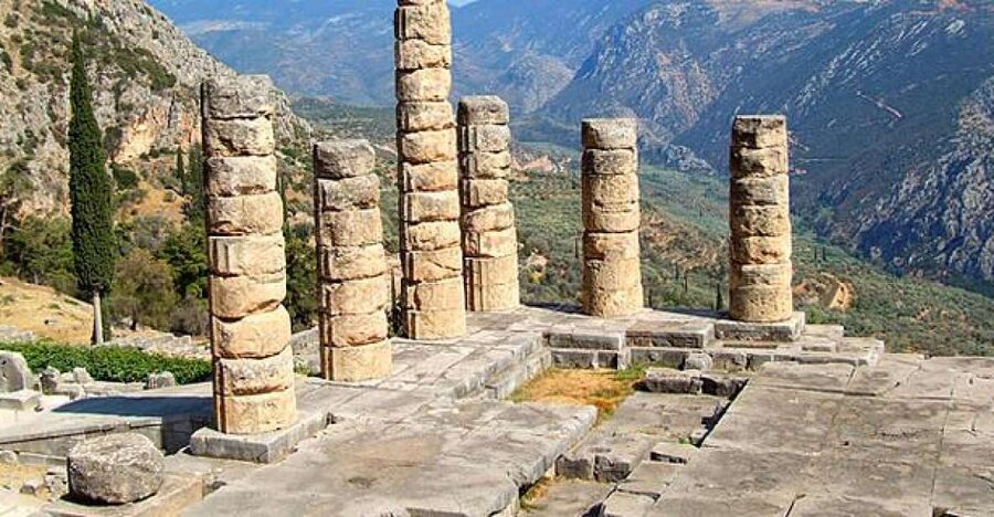 Ancient Delphi Full-Day Tour from Athens - Castalia Spring and the approach to the sanctuary