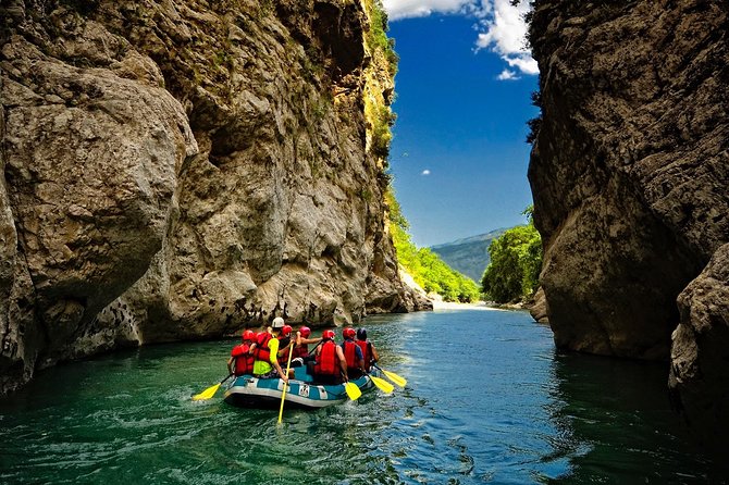 Arachthos white water river Rafting: Plaka's Bridge- Tzari - Training comes before the first rapid