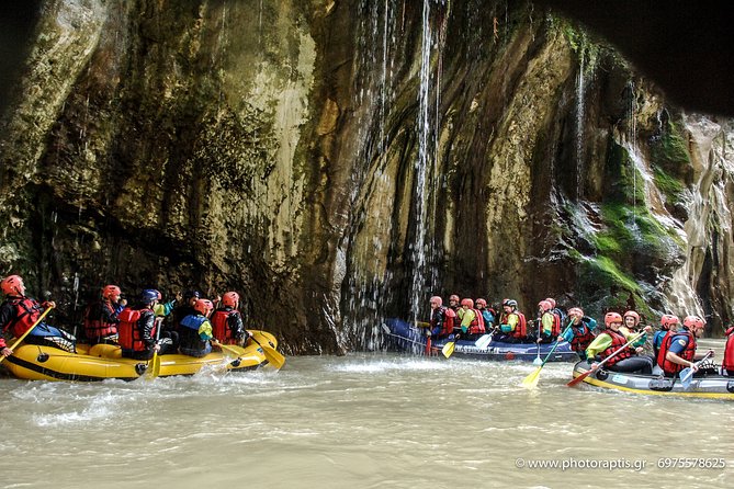 Arachthos white water river Rafting: Plaka's Bridge- Tzari - Nine kilometers through the Arachthos Gorge