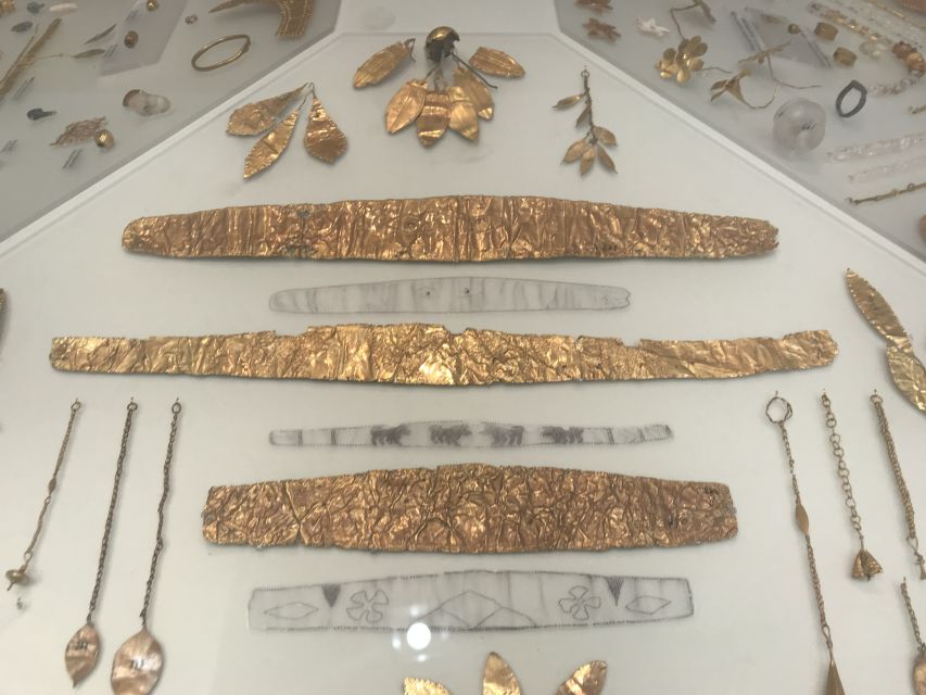 Archaeological Museum of Heraklion: Guided Walking Tour - Following 5,000 years of Cretan culture