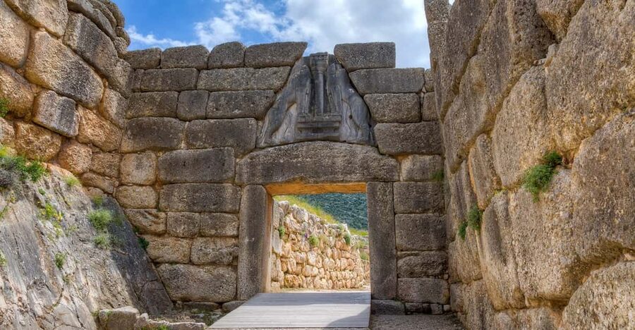 Archaeological Site of Mycenae: E-Ticket with Audio Guide - Finding the palace and Megaron