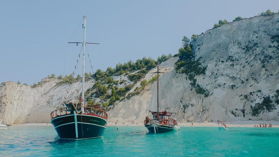 Argostoli: Full-Day Boat Trip with Lunch & Wine - Vardiani Islands: two hours, lunch, and time to relax