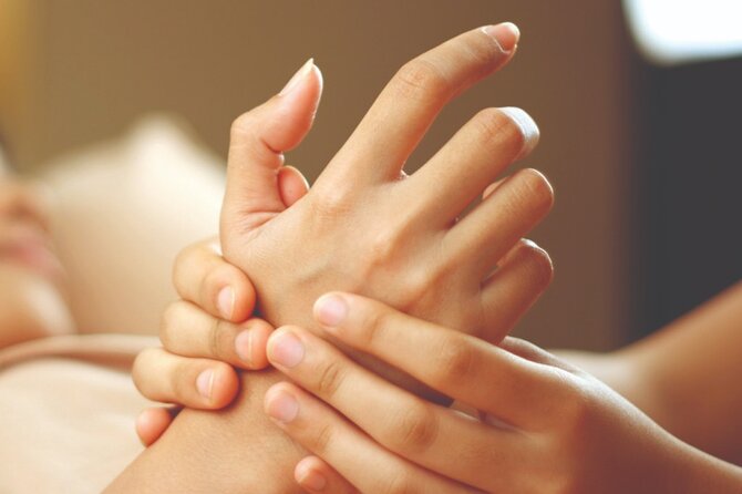 Aroma Massage - Enjoy a complete Spa experience from the comfort of your room - Why the In-Room Format Has Real Value