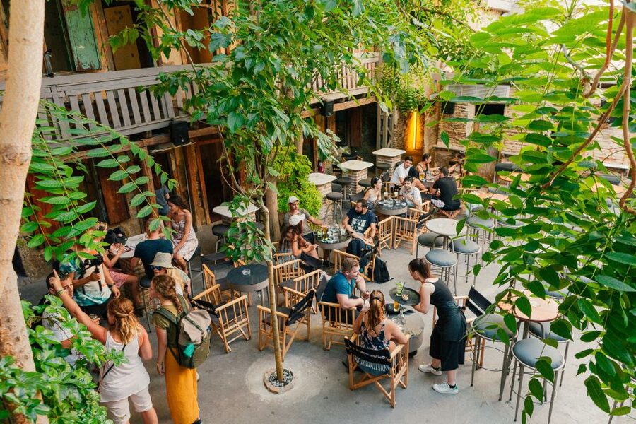 Athens: 2.5-Hour Private City Tour Off the Beaten Track - What the included koulouri adds