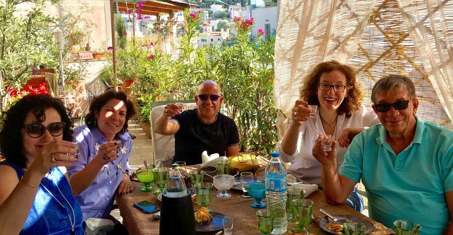 Athens: 7-Course Dinner and Wine Pairing with Acropolis View - Arriving Near Monastiraki Square