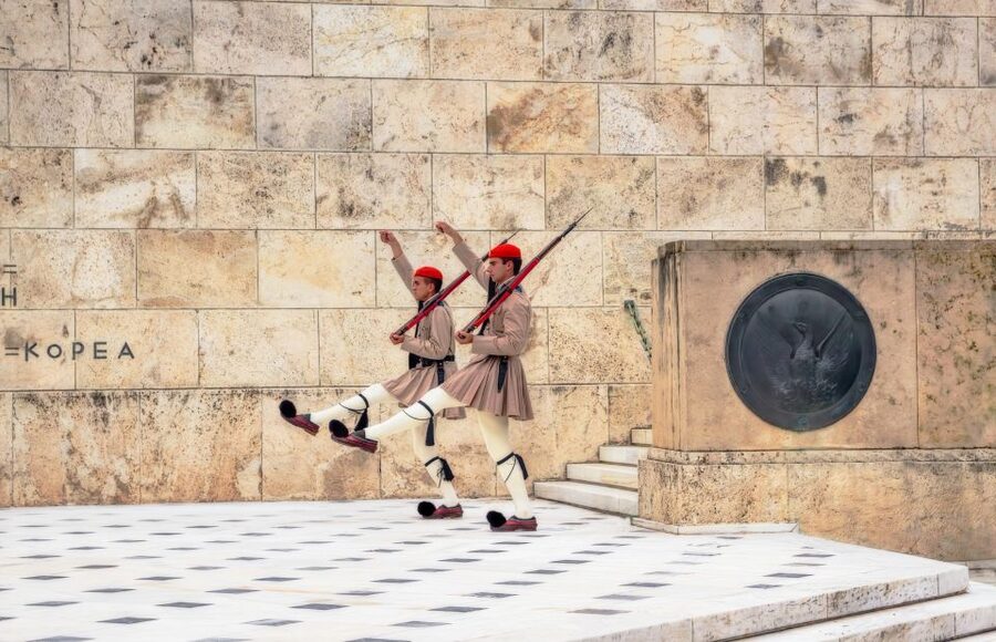 Athens: Acropolis and City Highlights Half-Day Tour - A private Mercedes makes Athens easier