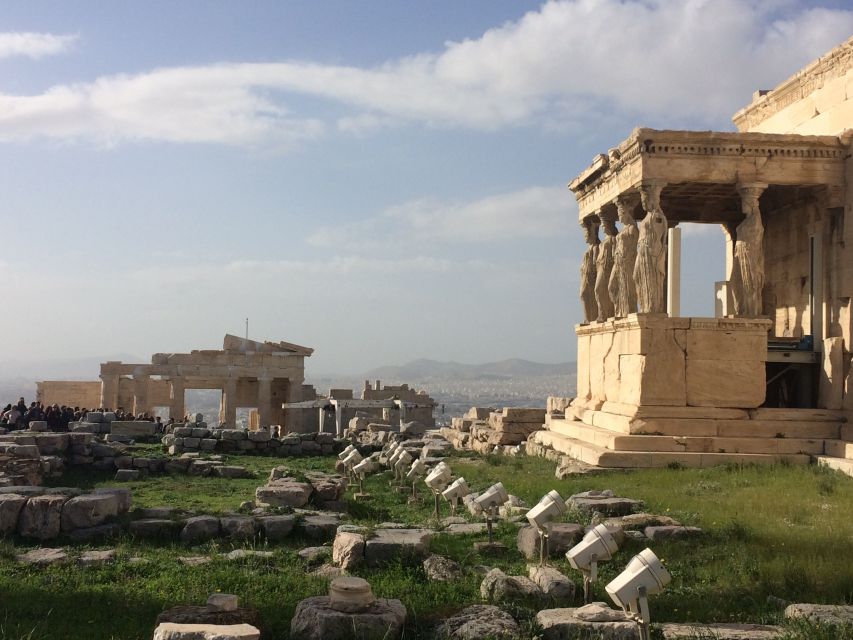 Athens: Acropolis and Μuseum Private Guided Tour - Walking up the sacred rock