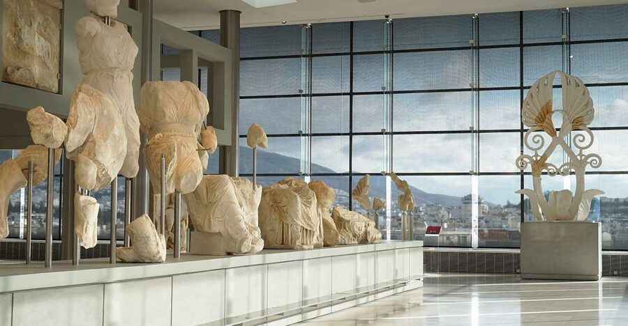 Athens: Acropolis Museum Ticket with optional Audio Guide - Choosing the audio guide or going without it