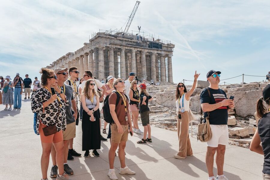 Athens: Acropolis, Parthenon & Acropolis Museum Guided Tour - How the guides shape the experience