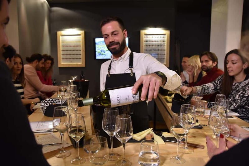 Athens: Acropolis Wine Tasting with Cheese and Olives - How to fit it into an Athens visit