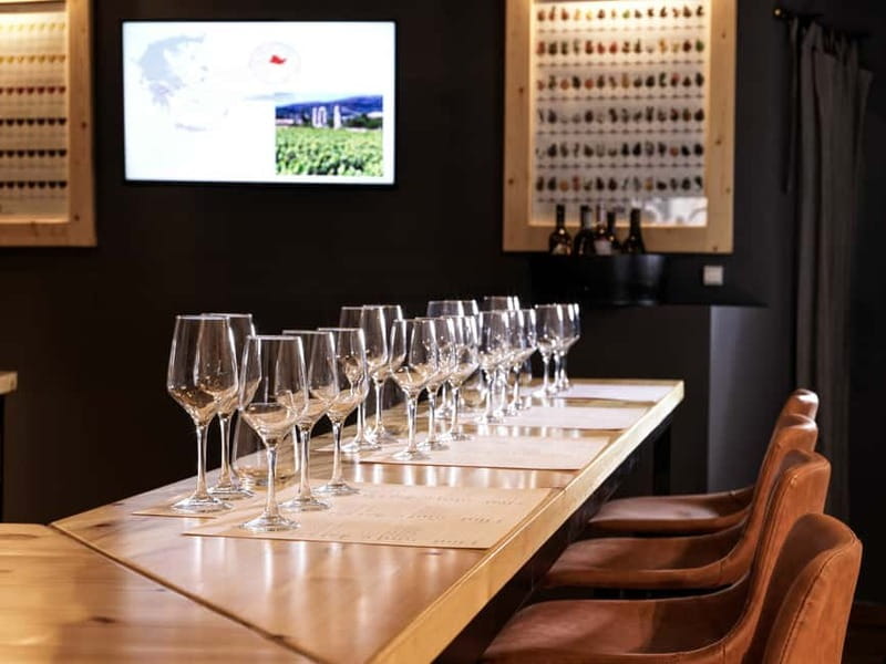 Athens: Acropolis Wine Tasting with Cheese and Olives - A friendly guide makes the difference