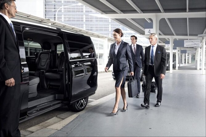 Athens Airport to Athens Hotels Private Arrival Transfer - How it compares with public transport and a taxi