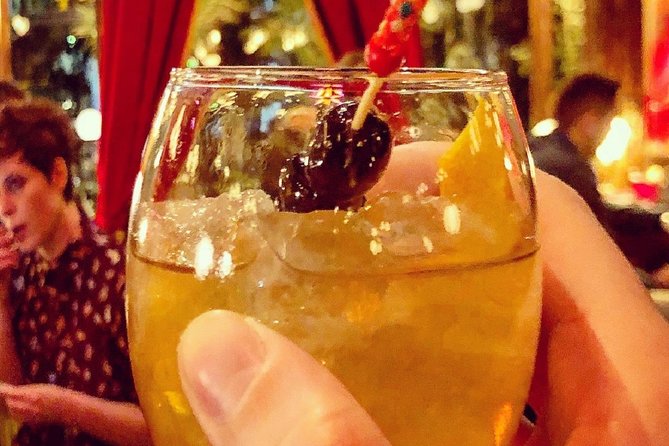 Athens by Night: Small Group Sightseeing with Drinks and Food Tasting - Plaka and Anafiotika: A village feel beneath the Acropolis