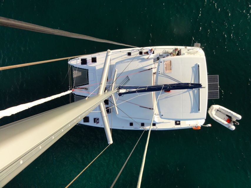 Athens: Catamaran Cruise with Fresh Lunch and Wine - Who should book this Athens Riviera cruise?
