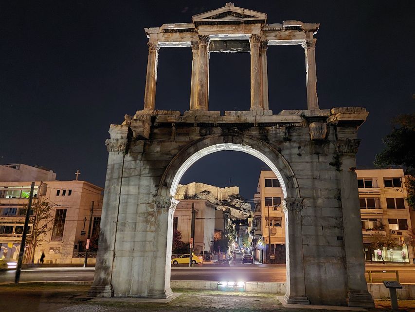 Athens: City Highlights Nighttime Walking Tour in Spanish - Key points to know before you book