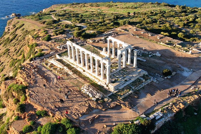 Athens Combo: Hop-on Hop-off Bus & Cape Sounion Sunset Tour - Waiting for sunset, food, and the restaurant