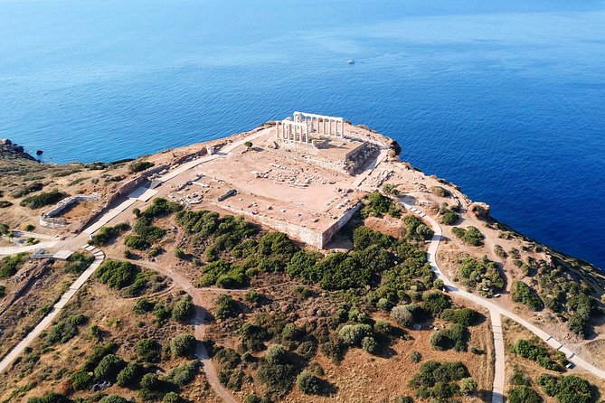 Athens Combo: Hop-on Hop-off Bus & Cape Sounion Sunset Tour - The guides and the human side of the trip