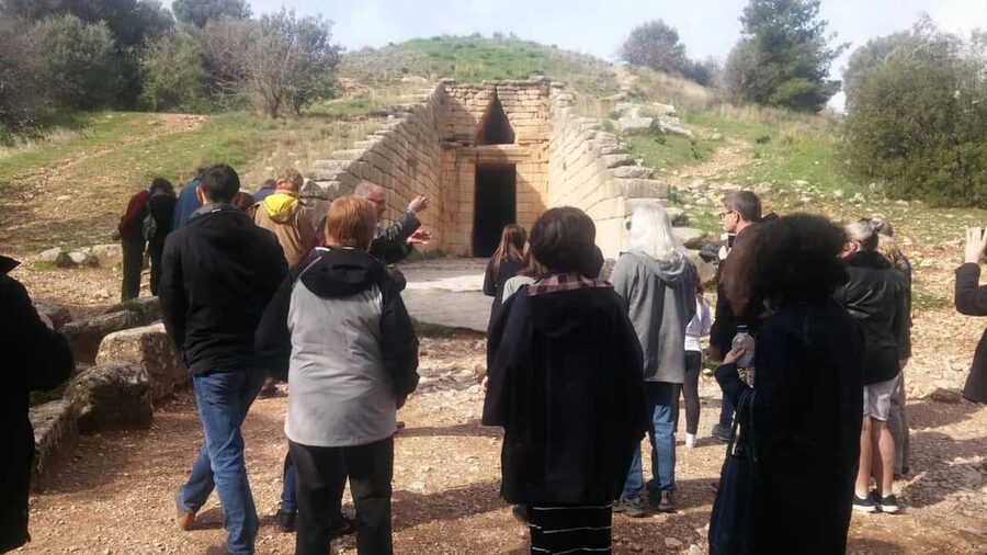 Athens: Corinth Canal, Mycenae and Nafplio Day Tour - Who should book this tour?