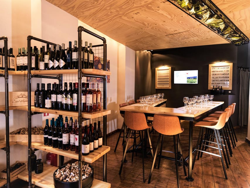 Athens: Create Your Own Wine-Workshop under the Acropolis - Starting with five Greek wines