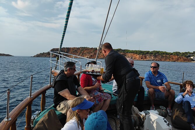 Athens cruise: Agistri, Moni/Metopi, Aegina with lunch & drinks - Pickup, timing, and the practical details