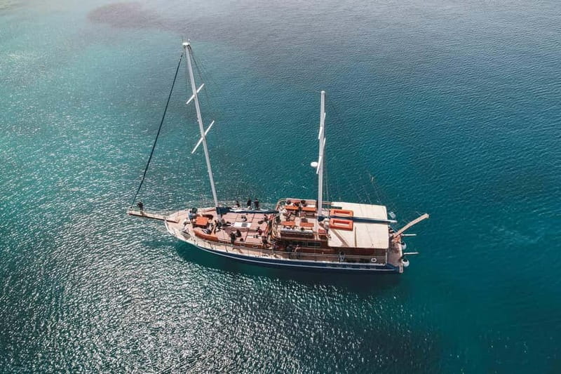 Athens: Cruise to Agistri, Moni & Aegina with Lunch & Drinks - Agistri: green hills and a short island visit
