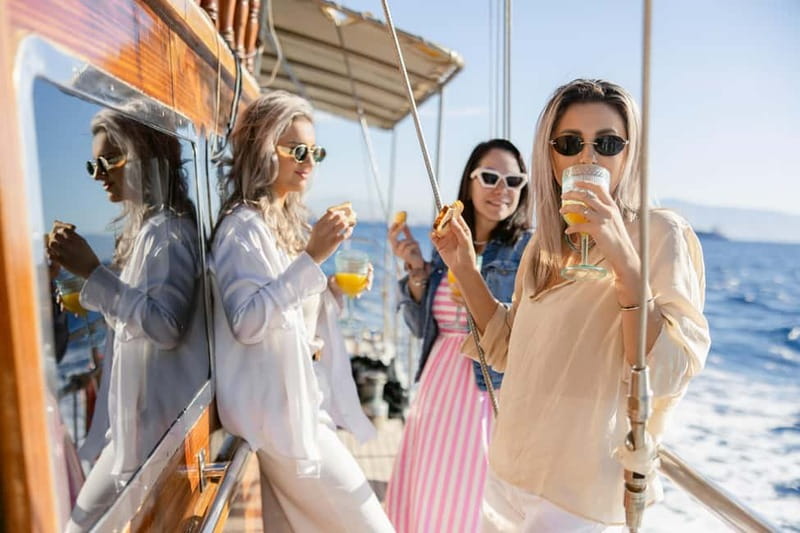 Athens: Cruise to Agistri, Moni & Aegina with Lunch & Drinks - A Greek breakfast as the city fades