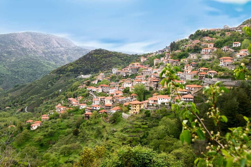 Athens: Delphi Guided Trip with Optional Lunch and Entry - The Delphi Archaeological Museum and its great works