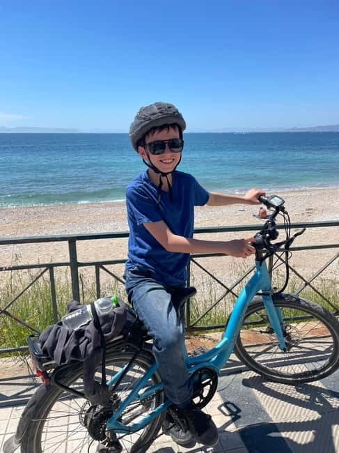 Athens: Electric Bike Seaside Tour with Guide - Trocadero, the Olympia reconstruction, and the Averof Museum