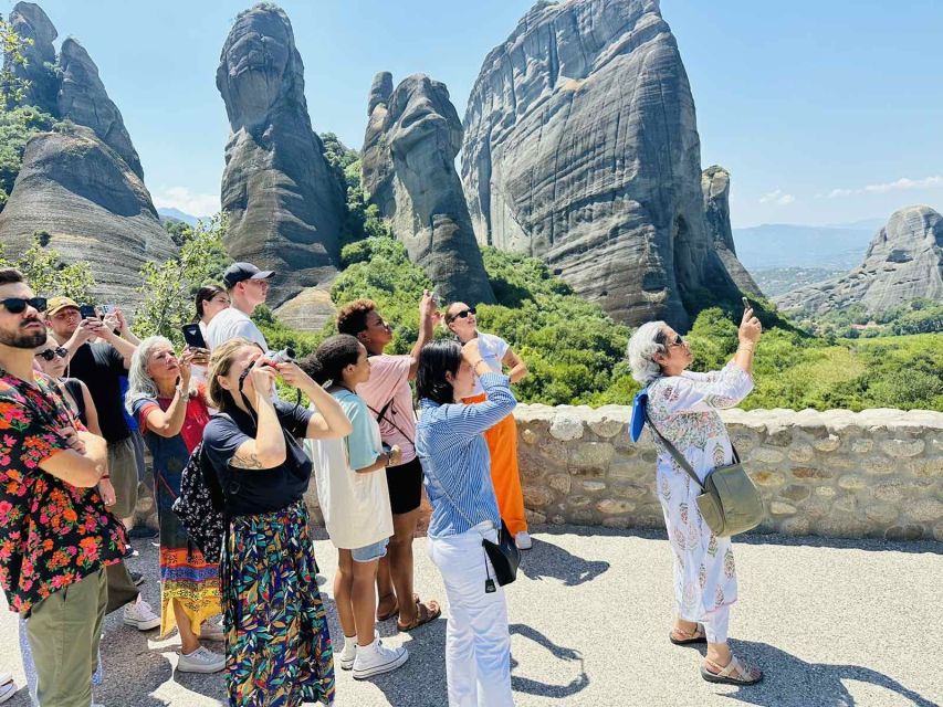 Athens: Guided Tour to Meteora Monasteries & Hermit Caves - English, Spanish, and multilingual support