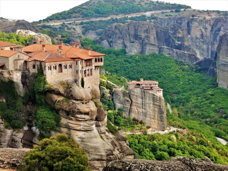 Athens: Guided Tour to Meteora Monasteries & Hermit Caves - Why Meteora is worth the long day from Athens