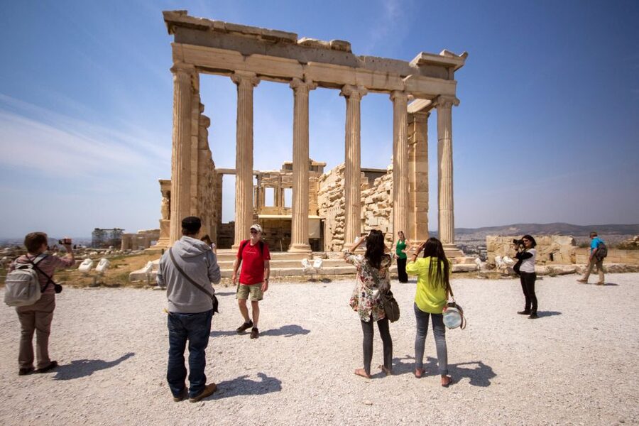 Athens: Highlights and Acropolis Guided Tour - Skip-the-line service and the ticket trap