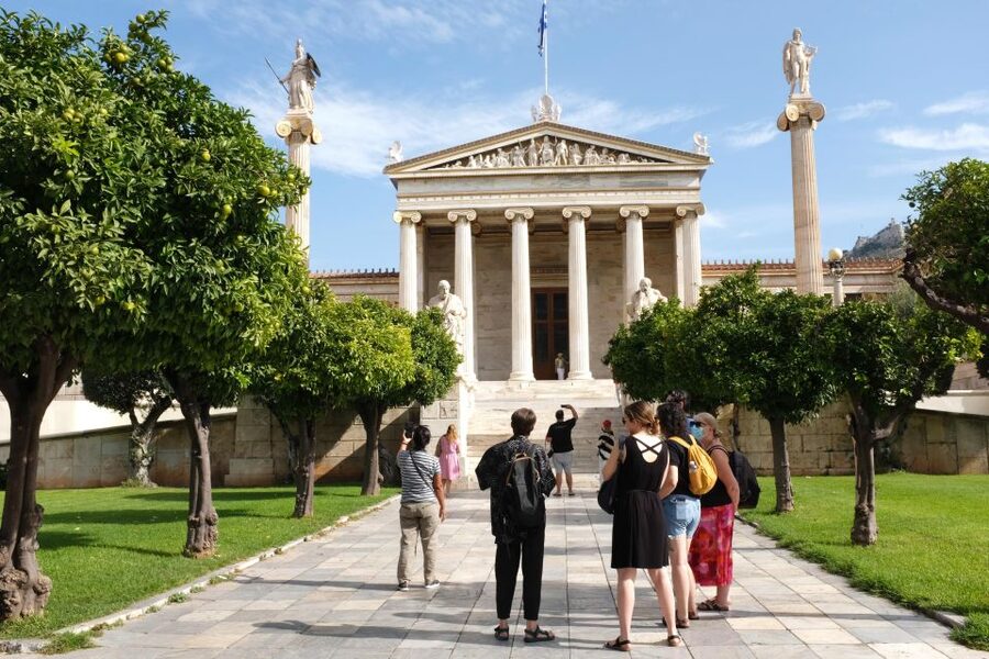 Athens: History of Rebellion Walking Tour - Maelle’s guiding style and the small-group advantage