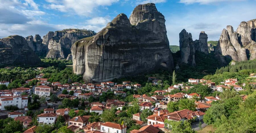 Athens: Meteora Day Trip with Audio Guide and Lunch Option - The Early Athens Pickup: Four Meeting Points
