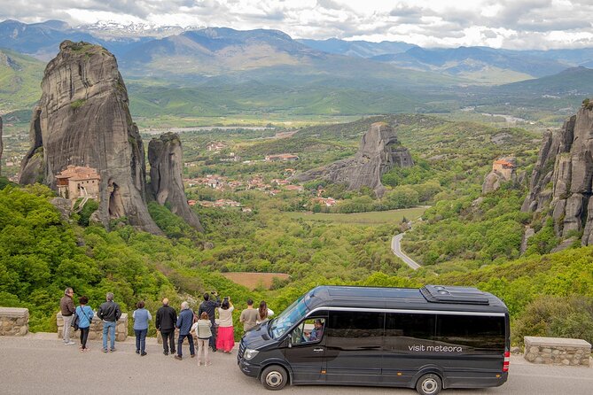 Athens: Meteora Monasteries, Caves & Coastal Stopovers with Lunch - 8:00 a.m. at Larissis Station