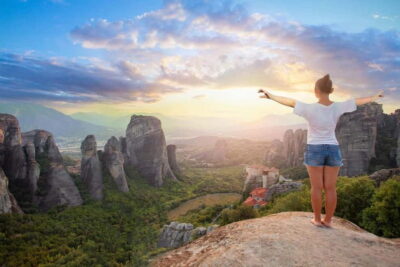 Meteora Monasteries Day Tour with Lunch