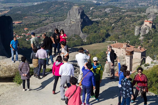 Athens: Meteora Monasteries, Hermit Caves Tour with Pickup - Kalambaka: changing from coach to minibus