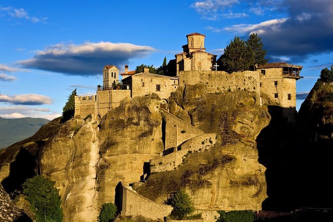 Athens: Meteora Monasteries, Hermit Caves Tour with Pickup - Great Meteoron, the historic centerpiece