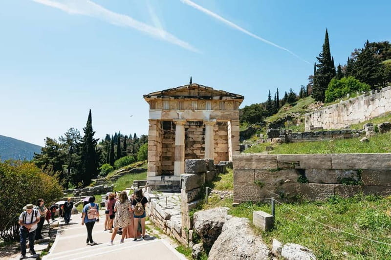 Athens: Mythology of Delphi, Museum and Arachova Guided Tour - What makes this Delphi day trip worthwhile