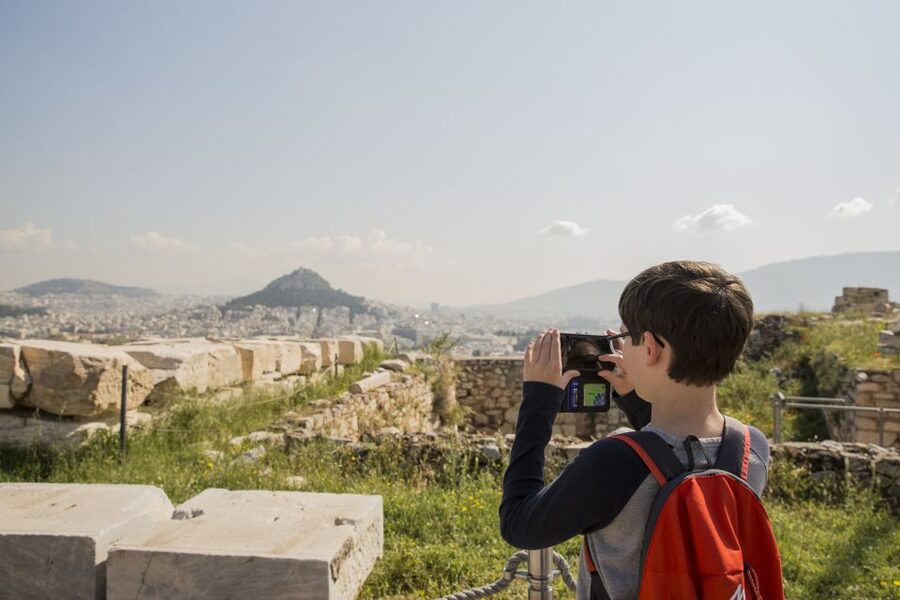 Athens: Mythology Tour for Families - How the guides handle children and adults