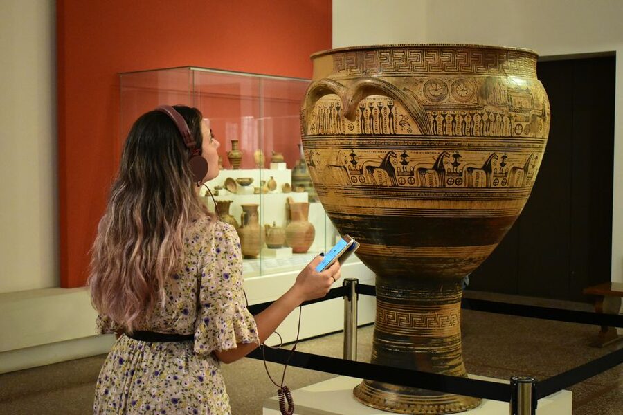 Athens: National Archaeological Museum Ticket & Audio Guide - How the smartphone audio guide works