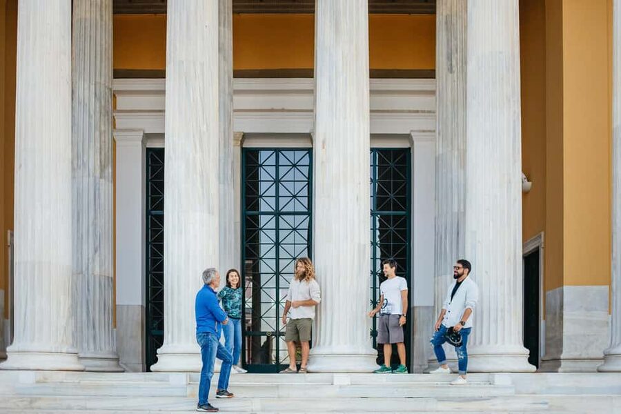 Athens: Old Town Highlights Guided E-Bike Tour - Why an e-bike is a smart way to see Athens